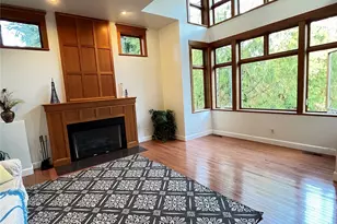 4518 91st Ave SE, Mercer Island, WA 98040 - Photo 2