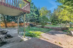 5329 S Vista Dr E, Bonney Lake, WA 98391 - Photo 26