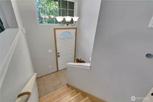 5329 S Vista Dr E, Bonney Lake, WA 98391 - Photo 4