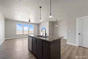 1224 E Mt Hood St, Othello, WA 99344 - Photo 16