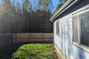 1905 Honeysuckle Ln, Centralia, WA 98531 - Photo 4