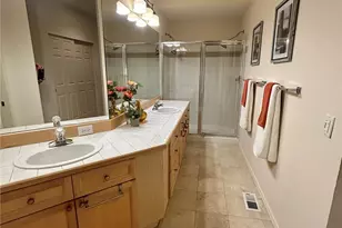 18654 NE 56th Ct, Redmond, WA 98052 - Photo 10