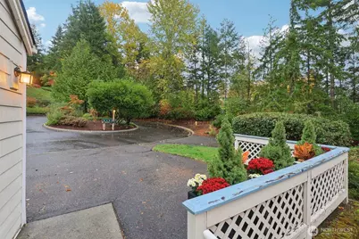 22561 SE 42nd Terrace #2211, Issaquah, WA 98029 - Photo 6