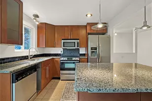 7909 218th St SW, Edmonds, WA 98026 - Photo 4