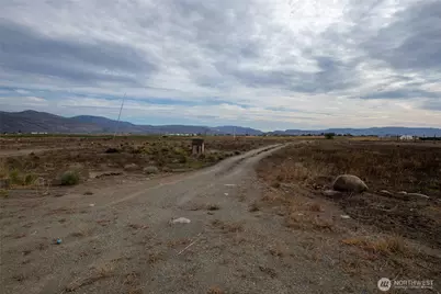 105 Greenacres Road, Omak, WA 98841 - Photo 6