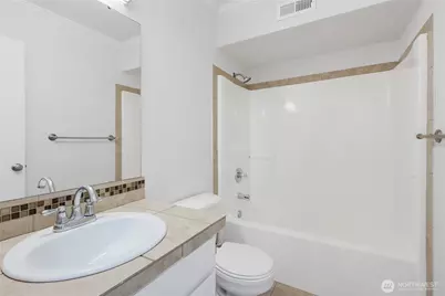 1117 S 90th Street Ct, Tacoma, WA 98444 - Photo 8