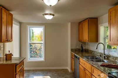 2532 S Wilkeson Street, Tacoma, WA 98405 - Photo 6