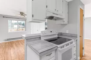 1014 W Spruce St, Port Angeles, WA 98363 - Photo 14