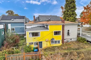 203 23rd Ave, Seattle, WA 98122 - Photo 2