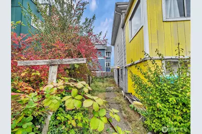 203 23rd Avenue, Seattle, WA 98122 - Photo 4