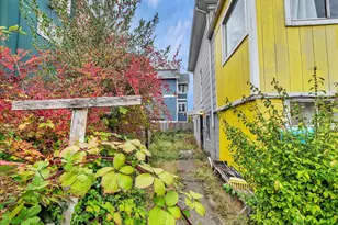 203 23rd Ave, Seattle, WA 98122 - Photo 4