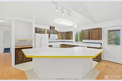 101 E Amy Court, Shelton, WA 98584 - Photo 10