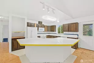 101 E Amy Ct, Shelton, WA 98584 - Photo 10