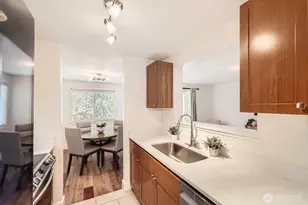 14002 NE 181st Pl, Woodinville, WA 98072 - Photo 10