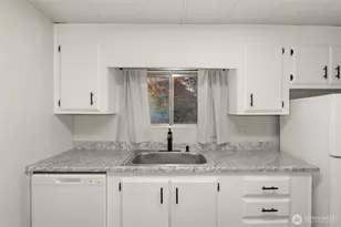 2535 70th Ave SW, Tumwater, WA 98512 - Photo 10