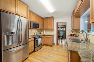 2542 S Cushman Ave, Tacoma, WA 98405 - Photo 14