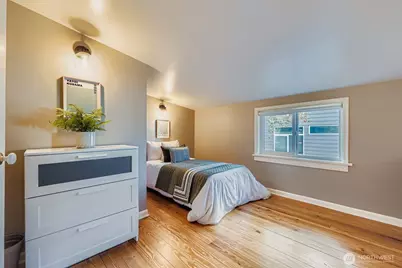 10345 Ashworth Avenue N, Seattle, WA 98133 - Photo 18