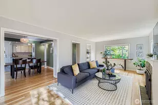 10345 Ashworth Ave N, Seattle, WA 98133 - Photo 6