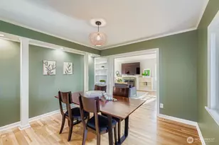 10345 Ashworth Ave N, Seattle, WA 98133 - Photo 8