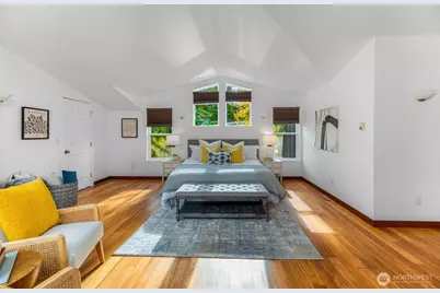 2708 NE 98th Street, Seattle, WA 98115 - Photo 4