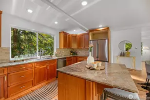 2708 NE 98th St, Seattle, WA 98115 - Photo 18