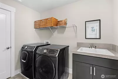 3719 Fox Court, Gig Harbor, WA 98335 - Photo 36