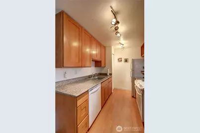 11424 SE 257th Place #F108, Kent, WA 98030 - Photo 6