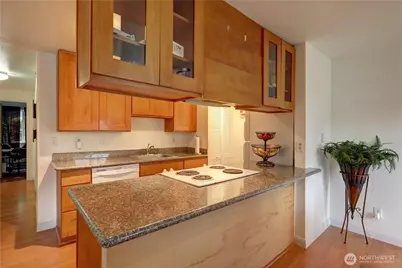 11424 SE 257th Place #F108, Kent, WA 98030 - Photo 4