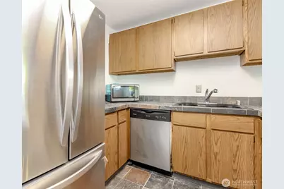 4002 S 158th Street #F, Tukwila, WA 98188 - Photo 8