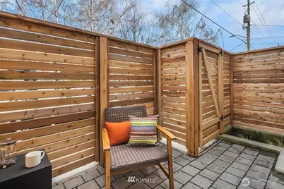 6539 4th Avenue NE #E, Seattle, WA 98115 - Photo 12