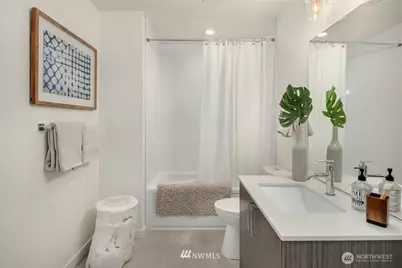 6539 4th Avenue NE #E, Seattle, WA 98115 - Photo 14