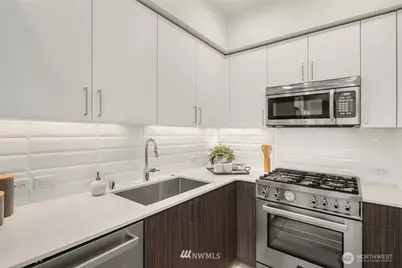 6539 4th Avenue NE #E, Seattle, WA 98115 - Photo 24