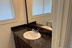 2716 S 258th Pl, Kent, WA 98032 - Photo 10