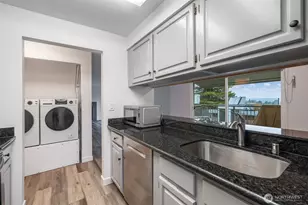 2419 E Madison St, Seattle, WA 98112 - Photo 12