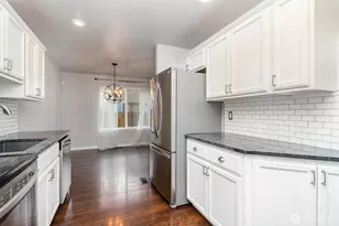 26143 242nd Ct SE, Maple Valley, WA 98038 - Photo 4