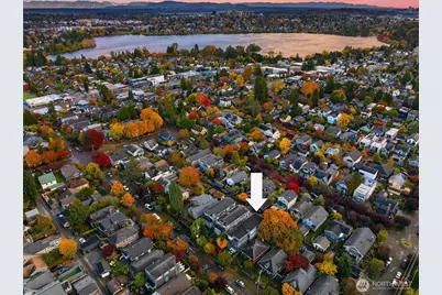 717 N 79th Street, Seattle, WA 98103 - Photo 36