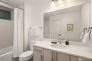 717 N 79th St, Seattle, WA 98103 - Photo 30