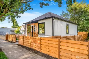 6310 S Ellis Ave, Seattle, WA 98108 - Photo 2