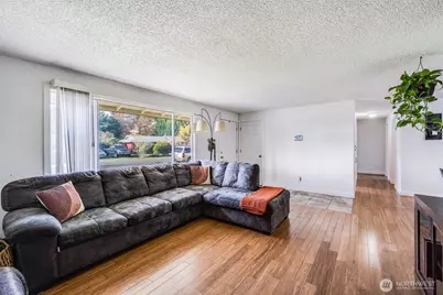 17321 Spanaway Lane E, Spanaway, WA 98387 - Photo 6