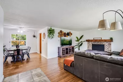 17321 Spanaway Lane E, Spanaway, WA 98387 - Photo 4