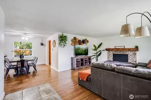 17321 Spanaway Ln E, Spanaway, WA 98387 - Photo 4