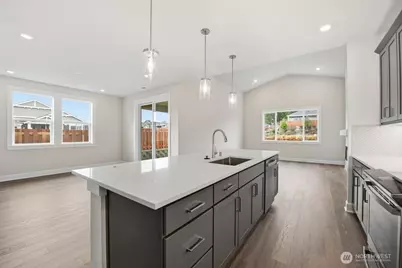 2945 Balsamroot Drive SE, Lacey, WA 98513 - Photo 4