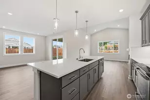 2945 Balsamroot Dr SE, Lacey, WA 98513 - Photo 4