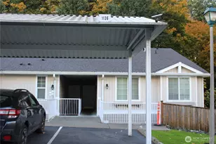 701 Harrington Pl SE, Renton, WA 98058 - Photo 2