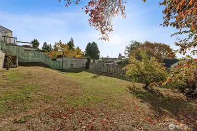 2013 E 16th Street, Bremerton, WA 98310 - Photo 26