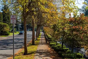 10709 Valley View Rd, Bothell, WA 98011 - Photo 32