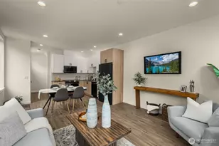 10306 E Midvale Ave N, Seattle, WA 98133 - Photo 10