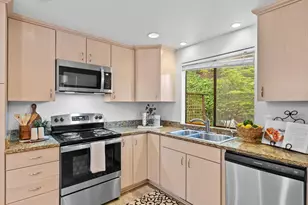 3506 108th Pl NE, Bellevue, WA 98004 - Photo 16