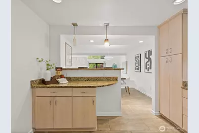 3506 108th Place NE #2, Bellevue, WA 98004 - Photo 14