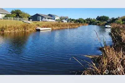 332 Cockle Street SW, Ocean Shores, WA 98569 - Photo 4